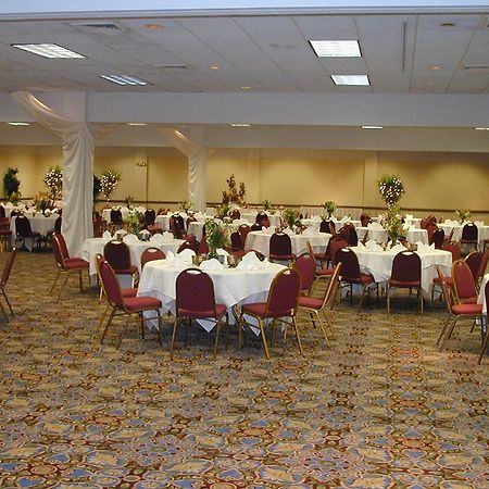 Ramada Plaza Hotel Columbus Exterior foto